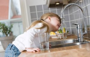 Γιατί να επιλέξω φίλτρα ενεργού άνθρακα – εικόνα φιλτραρίσματος